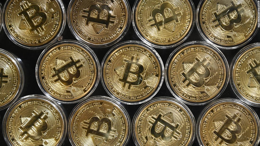 trader bitcoin in fuga cnn
