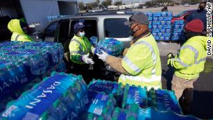 About a third Texans still have issues with their water supply after widespread power outages