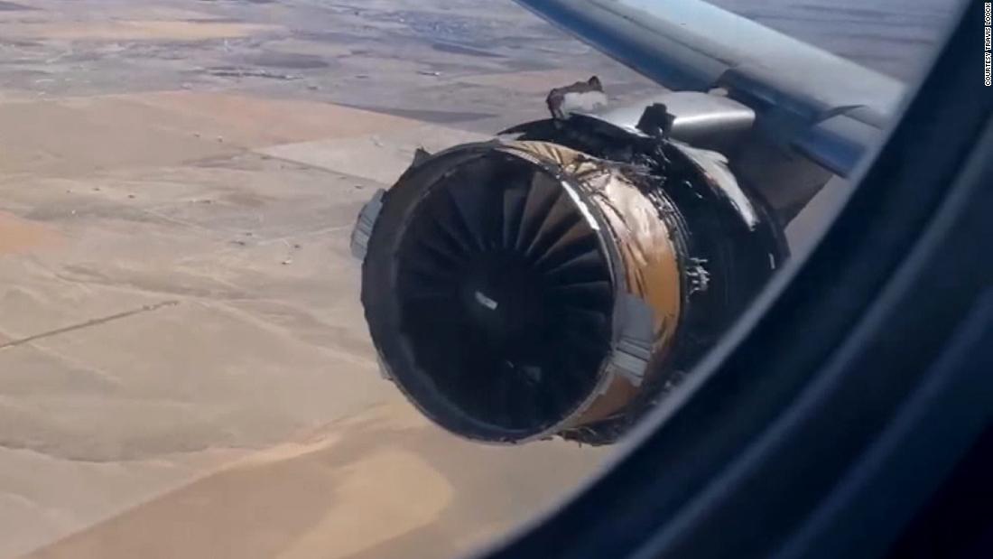 How United Airlines passengers reacted when the plane's engine exploded midair
