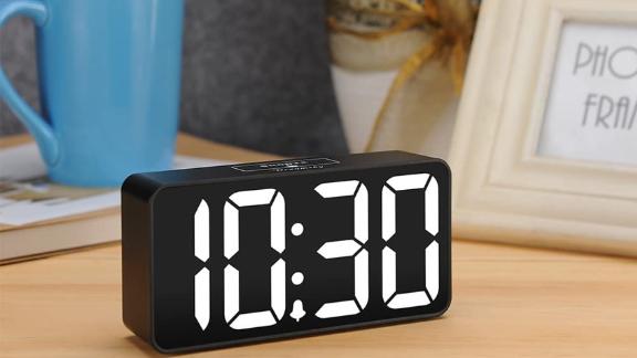 DreamSky Compact Digital Alarm Clock