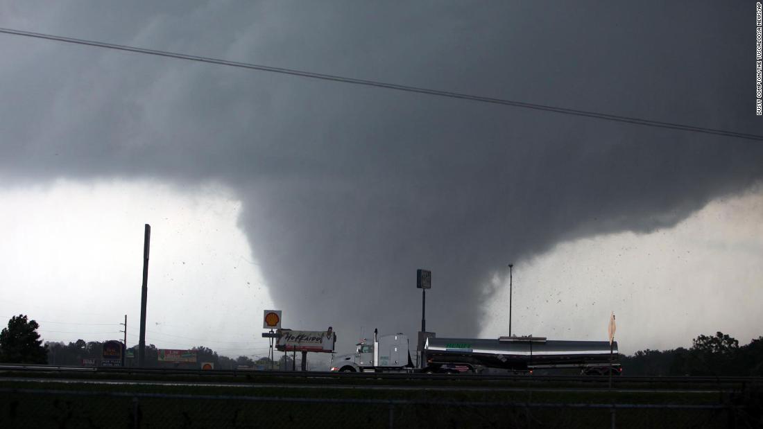 La Niña can boost this year’s tornado season, just as it did with a deadly effect in 2011