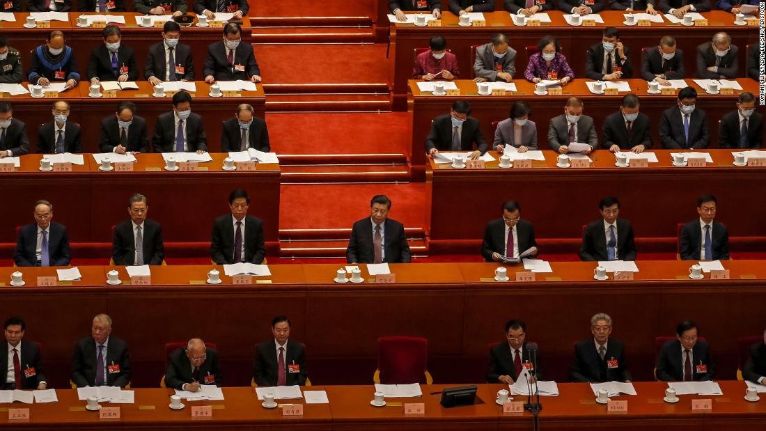 2 zasadnutia: Čína stanovila cieľ HDP na viac ako 6% v roku 2021, ako oznámil predseda vlády Li Keqiang