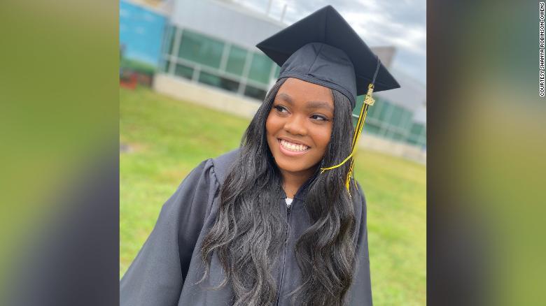This teen was offered over $1 million in scholarships when she applied to colleges