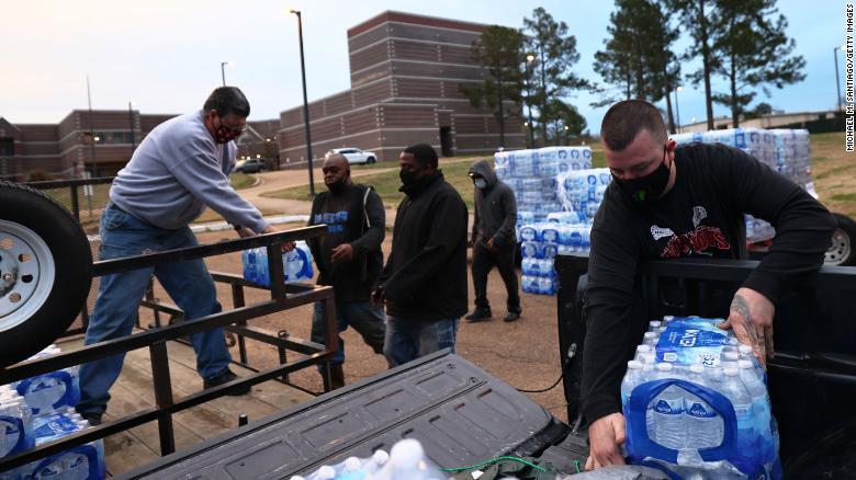 Jackson, Mississippi, officials report progress in restoring water after last month’s powerful storm