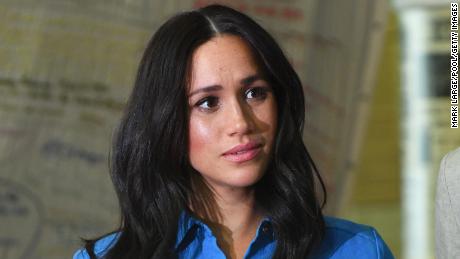 Une des raisons pour lesquelles Meghan a subi une couverture raciste au Royaume-Uni: les médias ne sont pas diversifiés