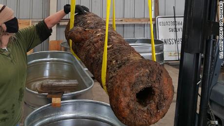 Could this cannon have been used by British sailors?  Experts want to find out.
