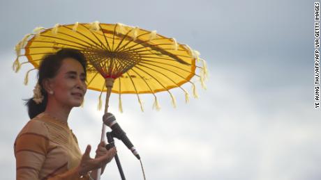 National League for Democracy chairperson, Aung San Suu Kyi delivers a speech during a voter education campaign at the Hsiseng township in Shan State, on September 5, 2015.  While her National League for Democracy (NLD) party is expected to triumph at key elections this year, Suu Kyi&#39;s pathway to the presidency is blocked by a controversial clause in Myanmar&#39;s junta-era constitution.  AFP PHOTO / Ye Aung THU (Photo by Ye Aung THU / AFP) (Photo by YE AUNG THU/AFP via Getty Images)