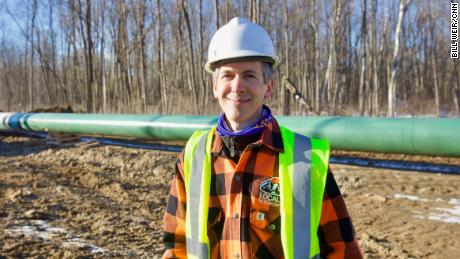Kevin Pranis said building pipelines is a good job for workers and that the oil it passes through is only harmful to the environment when used by consumers. 