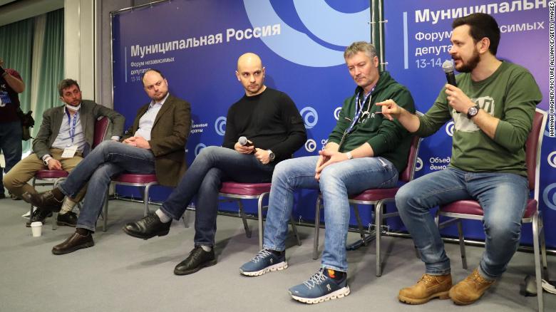 200 opposition activists detained at democratic forum in Moscow. Russian authorities says they were breaking Covid-19 protocol