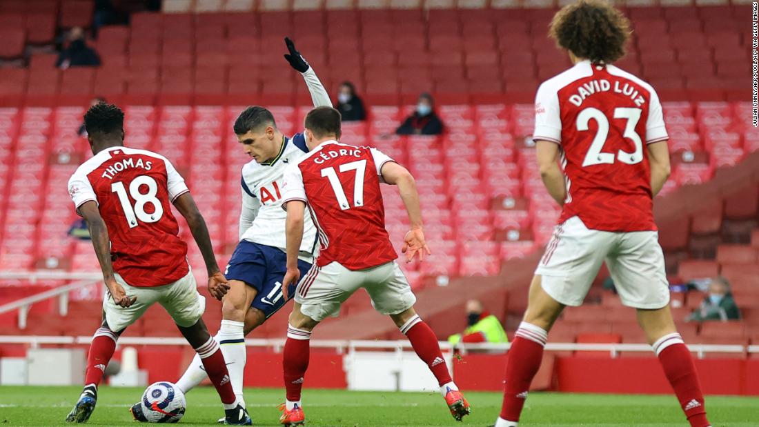 Erik Lamela scores stunning rabona goal but is sent off as Arsenal overcomes Tottenham in North London Derby