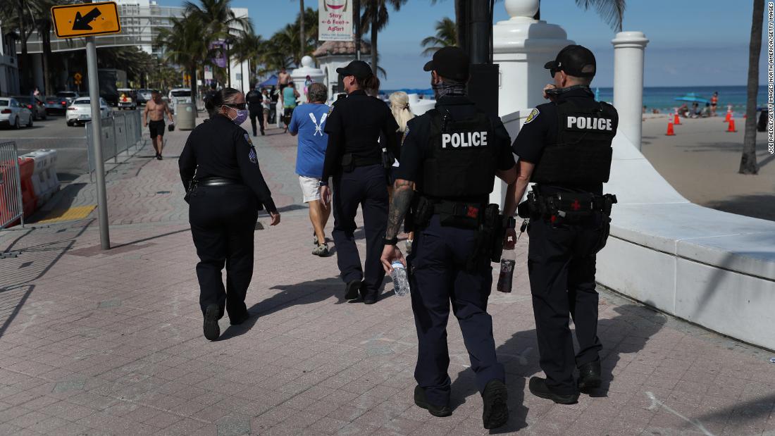 Spring Holiday 2021: 100 arrested when crowds hit Miami Beach, despite pandemic