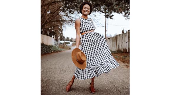 A sleeveless smocked waist dress for women on the new day 