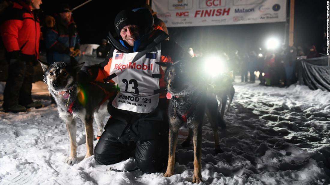 Musher Dallas Seavey captures his record-tying fifth Iditarod championship