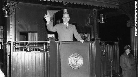 circa 1950: The 33rd President of the United States of America, statesman Harry S Truman (1884 - 1972), waving from a train. (Photo by Hulton Archive/Getty Images)