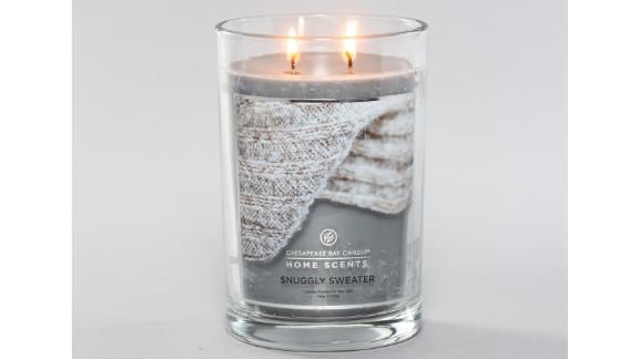Home Scents by Chesapeake Bay Snuggly Sweater Candle