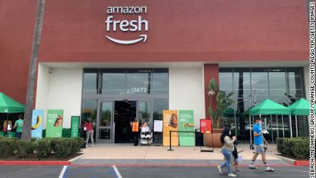 AmazonПродуктовая сеть растет.  Это не Whole Foods