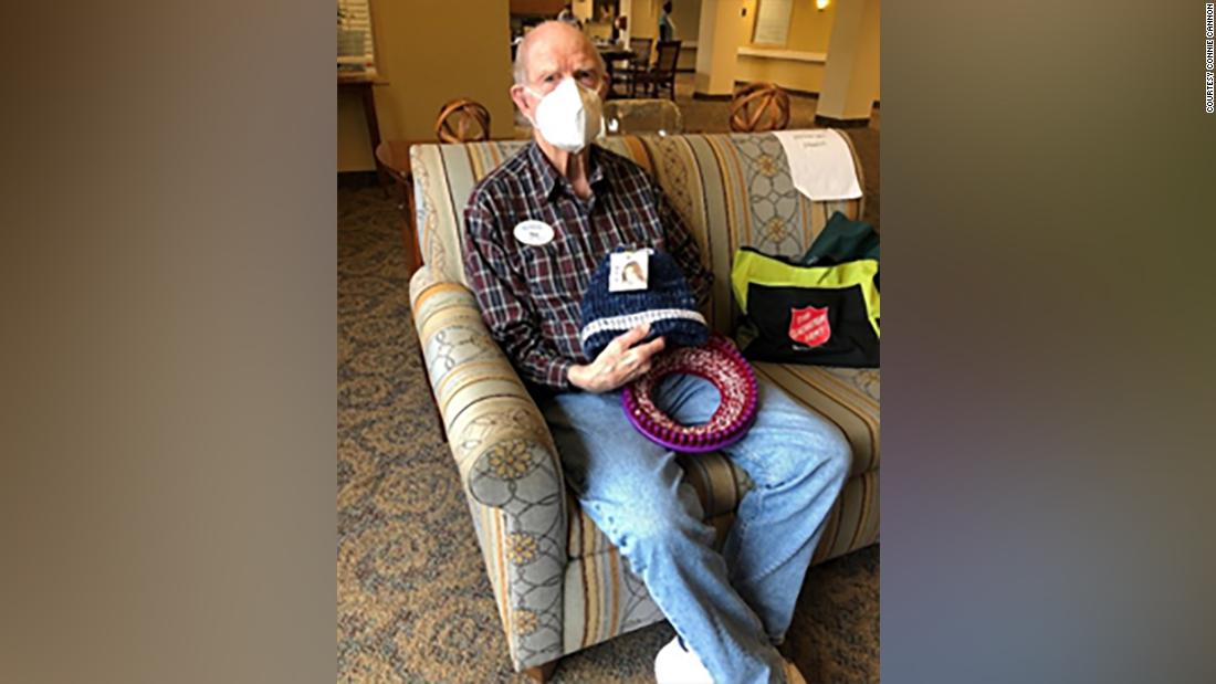 Minnesota veteran knits hundreds of hats for Salvation Army