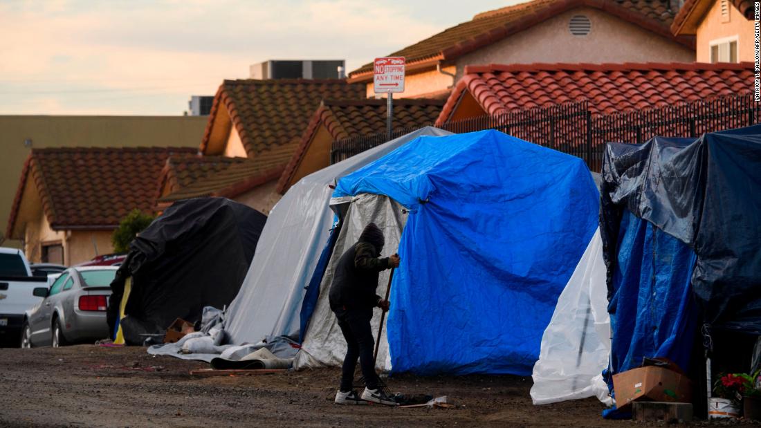 Thousands of veterans remain homeless in LA County, despite mayor’s promise  – CNN Video