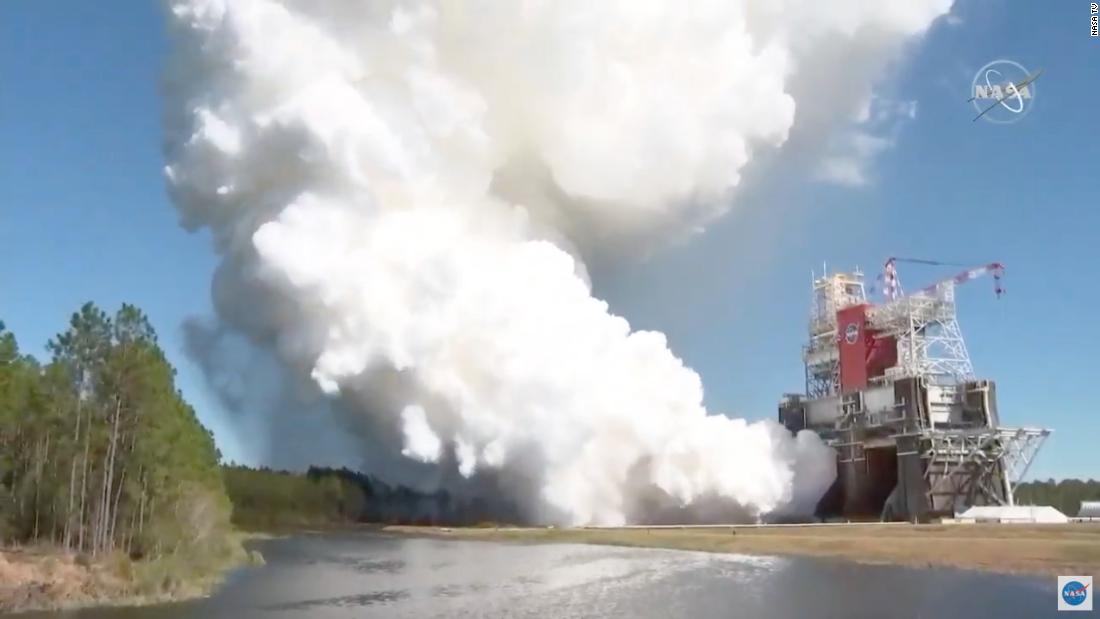 NASA successfully tests the SLS rocket, which helps Artemis astronauts reach the moon