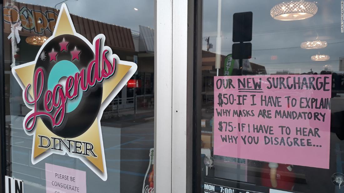 Sign at Texas restaurant threatens a $50 fee 'If I have to explain why masks are mandatory'