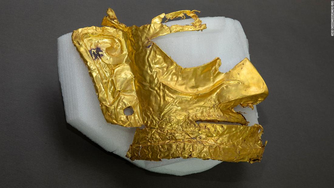 Sanxingdui: Archaeologists discover 3,000-year-old gold mask in Sichuan, China – CNN Style