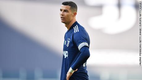 Cristiano Ronaldo Juventus Decides To Keep Best In The World Star Cnn