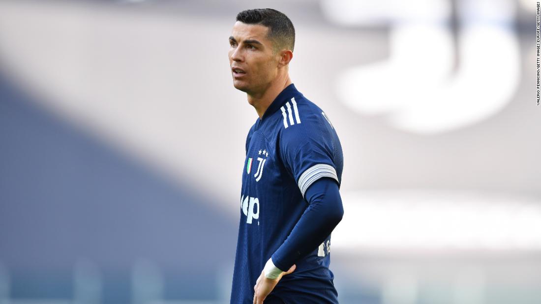 Cristiano Ronaldo Juventus Decides To Keep Best In The World Star Cnn