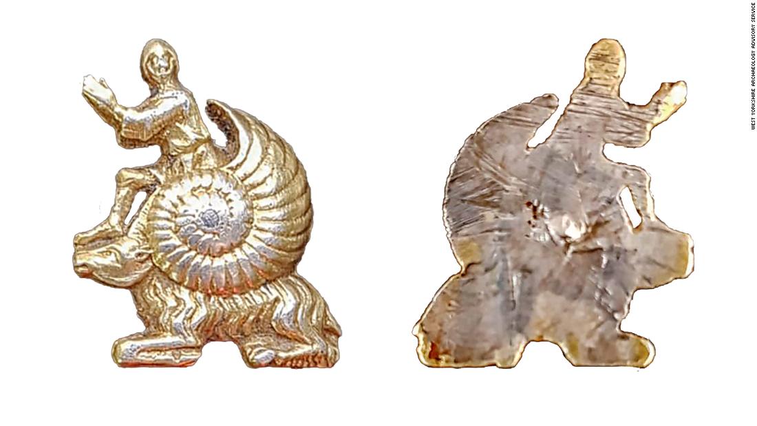 Small artifact of silver snail can be a medieval ‘meme’