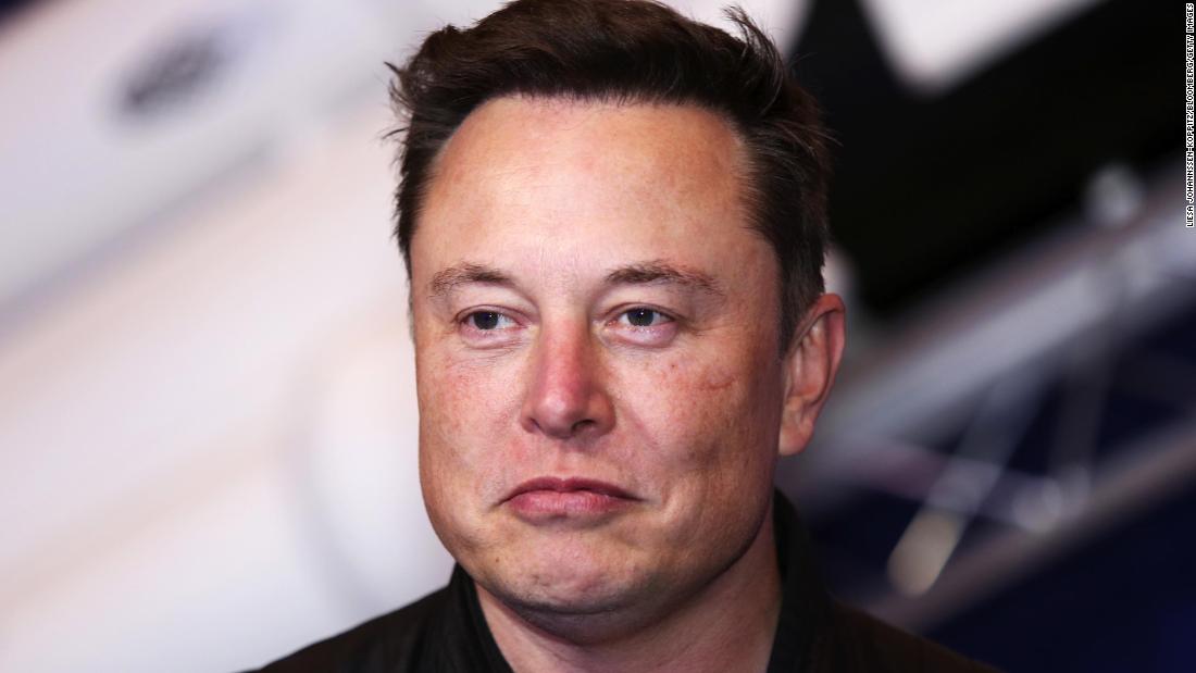 Labor board orders Musk to delete a 3-year-old anti-union tweet