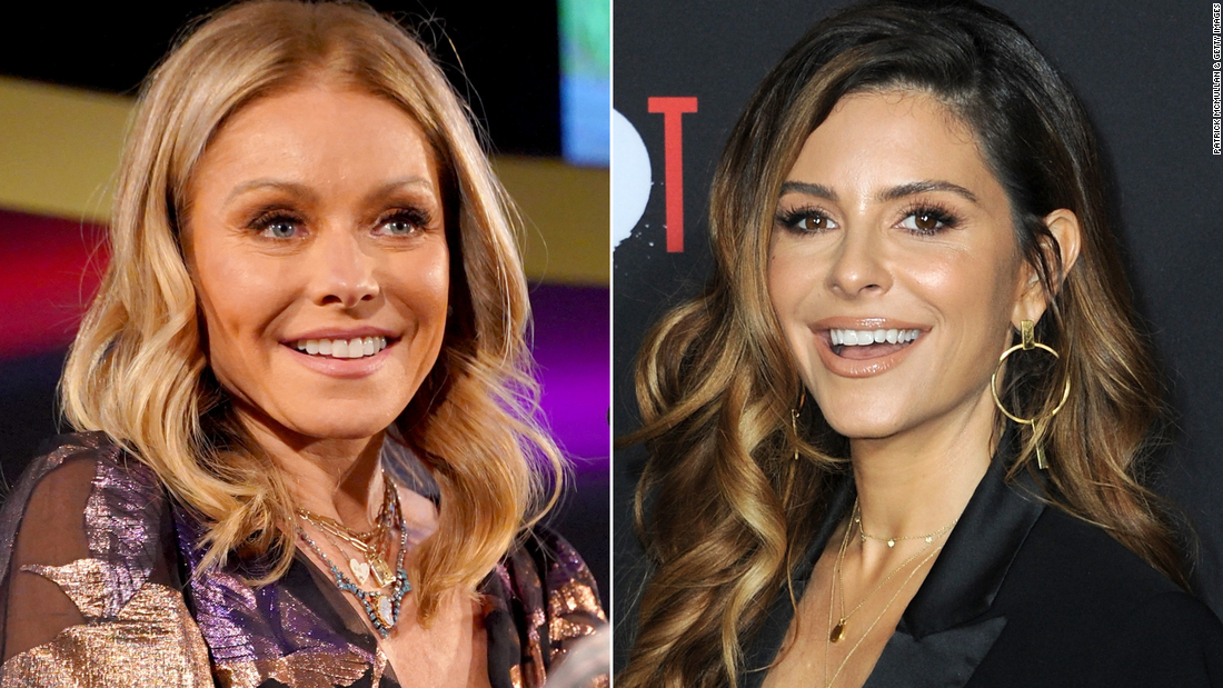 Kelly Ripa goes to the dogs while Maria Menounos fills in on 'LIVE'