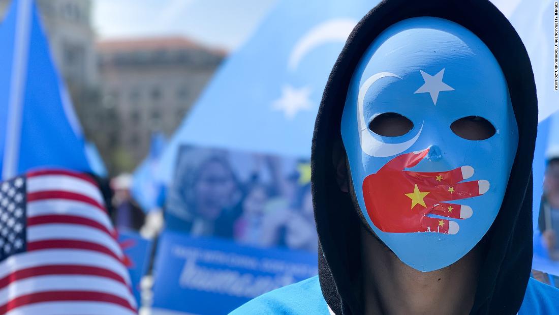 Chinese hackers targeted Uighurs living in the U.S., Facebook security team discovered