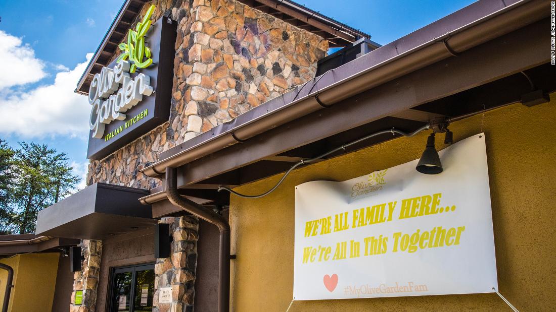 Olive Garden is raising its wages.  This is not the full story