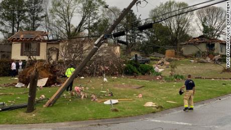 Severe storms and tornadoes hit the south, killing at least 6 people and causing heavy destruction