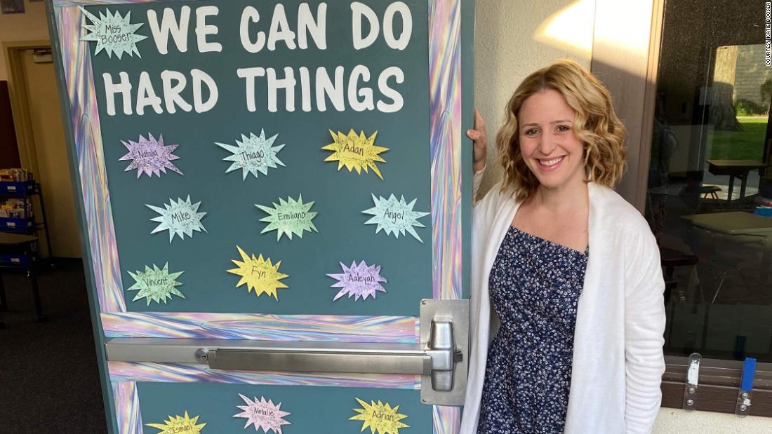 A California teacher sings to her students to build confidence