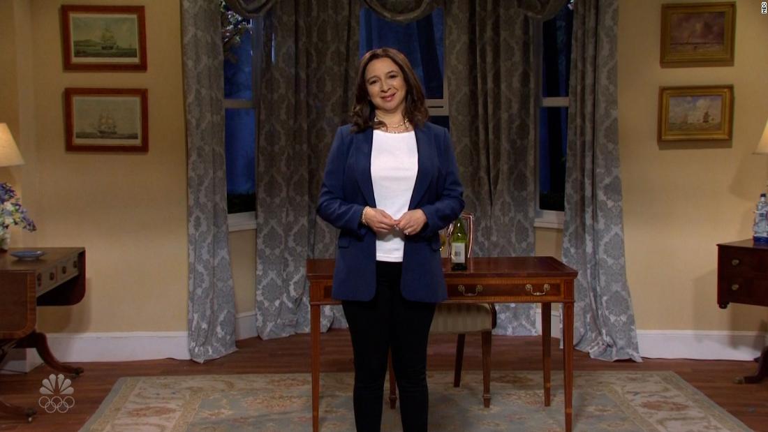 Maya Rudolph's Kamala Harris celebrates Passover on 'SNL'