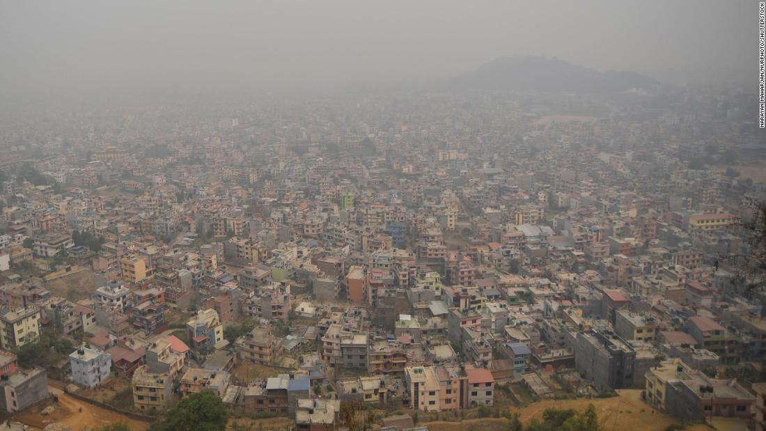 Smog blankets Nepal as hundreds of wildfires rage nationwide