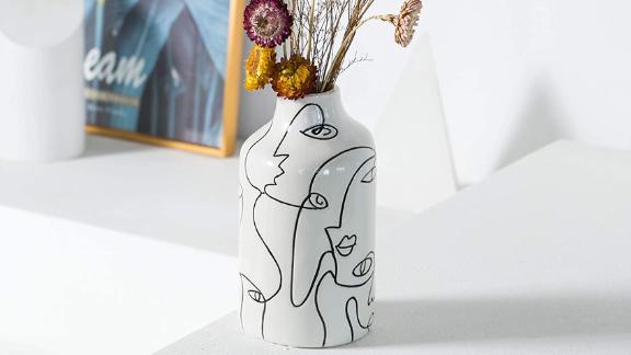 Kimdio Face Design ceramic vase