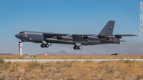 Test van de Amerikaanse luchtmacht mislukt om hypersonische hogesnelheidsraket te lanceren