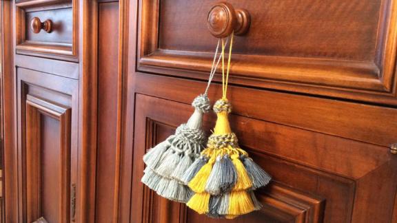 MerceriaNoeViu Big Tassel Pulls