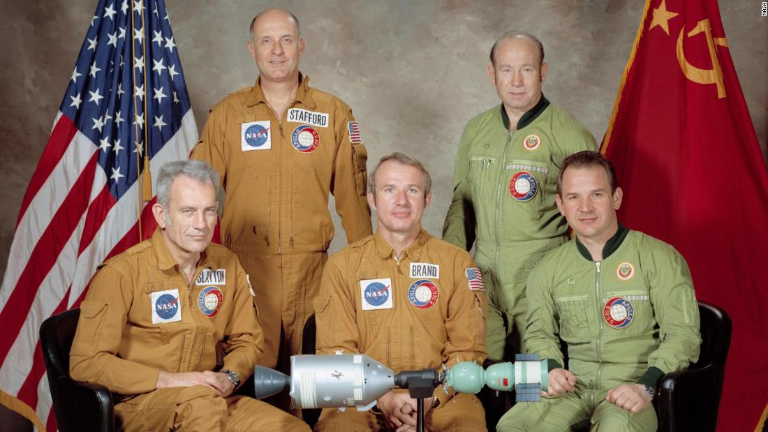 On July 15, 1975, Cold War adversaries temporarily broke the thaw when the United States and the Soviet Union embarked on their first joint space mission. Russia&#39;s Soyuz craft launched seven hours before the US Apollo craft, and the two vehicles linked up 52 hours after Soyuz lifted off. Here, the two crews pose for a portrait.