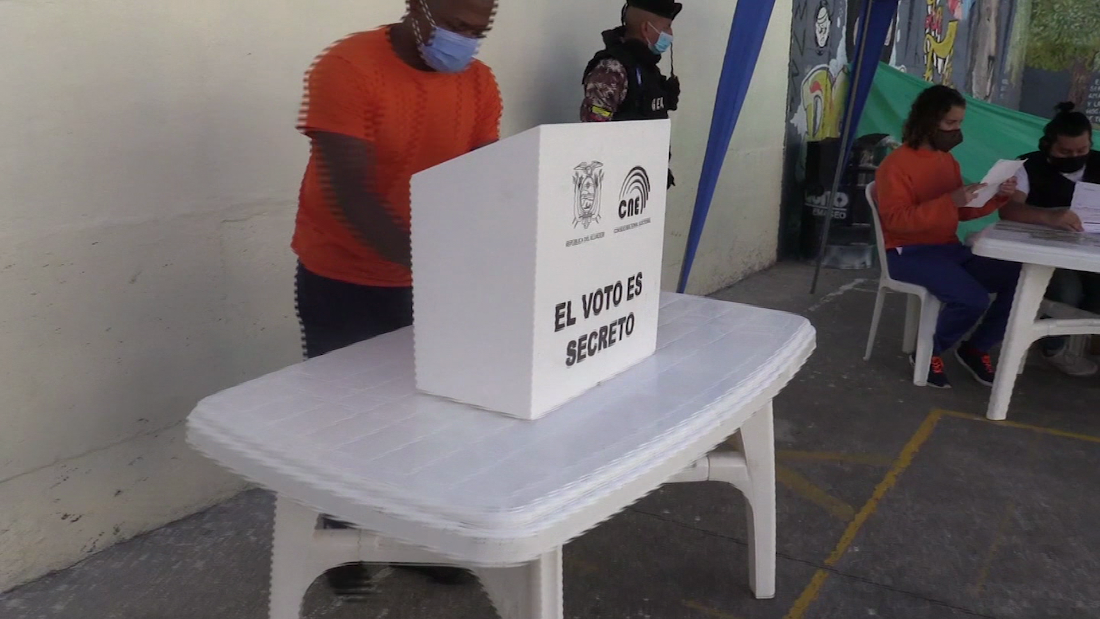 Ecuador, a la espera de resultados tras segunda vuelta de elección