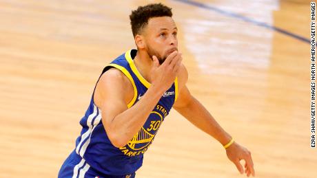 Curry passed Chamberlain&#39;s record 10 minutes into Tuesday&#39;s game. 