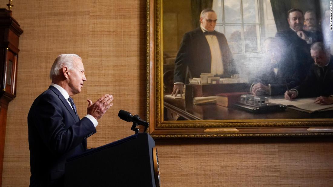 Biden spoke with Obama and Bush before announcing withdrawal in Afghanistan