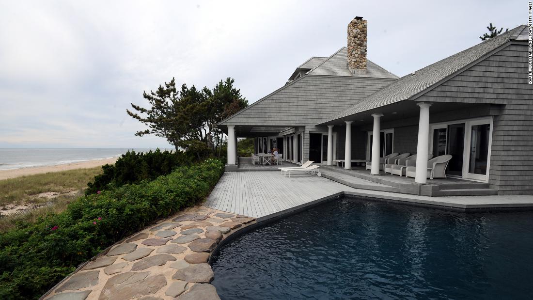 The back view of Madoff&#39;s house in Montauk, New York, in September 2009.