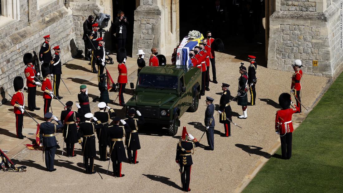 Prince Philip's funeral begins at Windsor Castle as Queen Elizabeth's  consort laid to rest - CNN