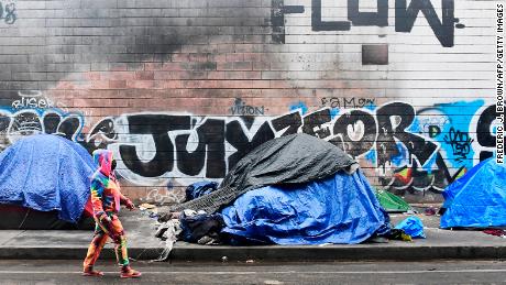 All homeless people on Los Angeles&#39; Skid Row must be offered housing by the fall, judge orders