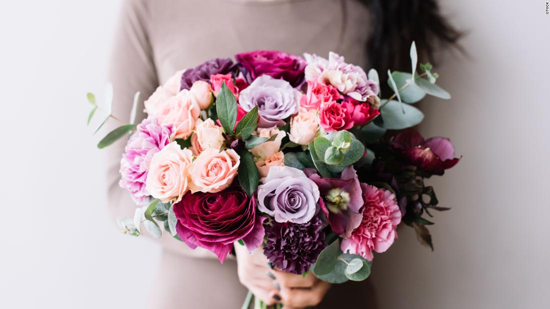 It's not too late to send your mom a bouquet for Mother's Day: Here are 19 we love