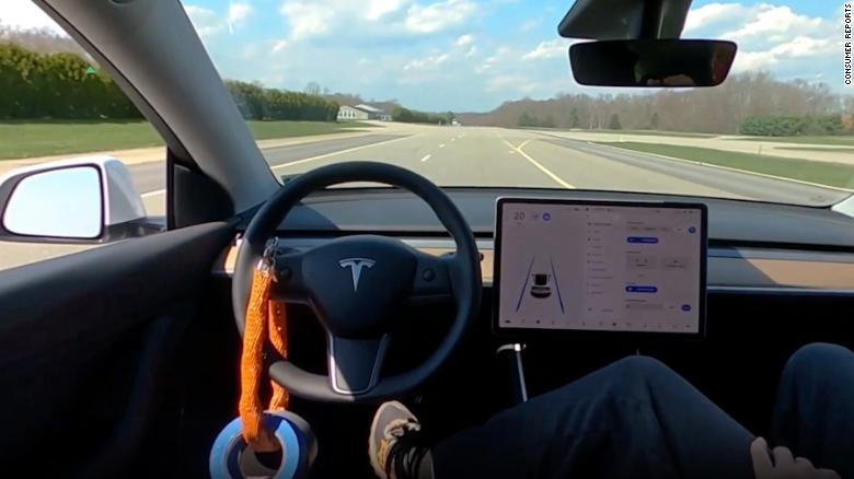 Watch Consumer Reports trick Tesla's Autopilot system