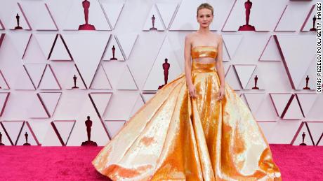 Red Carpet Fashion Oscar 2021: una mirada normal a los eventos repletos de estrellas