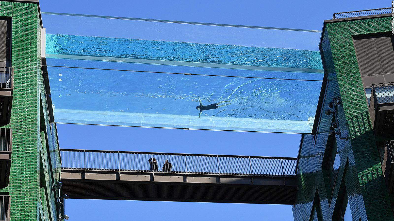 London S New See Through Sky Pool Is First Of Its Kind Cnn Travel